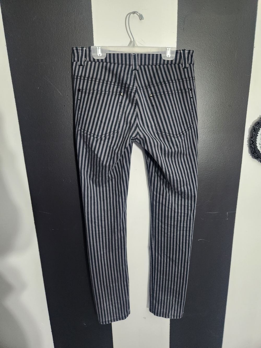 Divided Women's Black and Gray Pinstripe Skinny Jeans - Picture 2 of 5